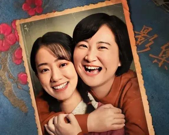 最近娱乐圈最火爆料,神秘恋情曝光,明星情侣疑陷三角恋风波 第3张 最近娱乐圈最火爆料,神秘恋情曝光,明星情侣疑陷三角恋风波 第3张